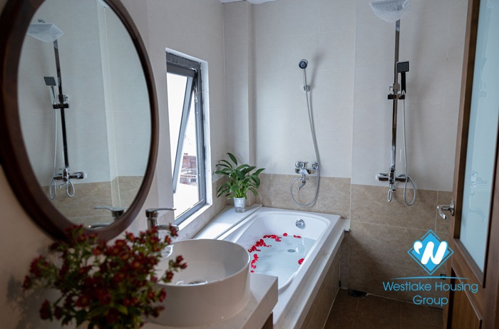 A blissful 1 bedroom serviced apartment for rent on Dao Tan street, Ba Dinh