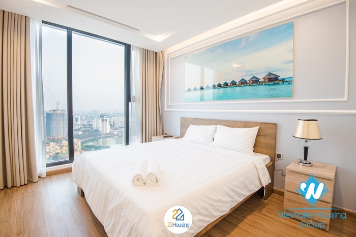 A brand new and modern 3 bedroom apartment for rent in Vinhome Metropolis, Ba dinh, Hanoi