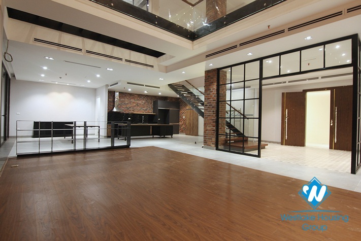 Flashy and luxury duplex with 4 bedroom for rent in Ha Noi Aqua Central, Yen Phu, Hoan Kiem