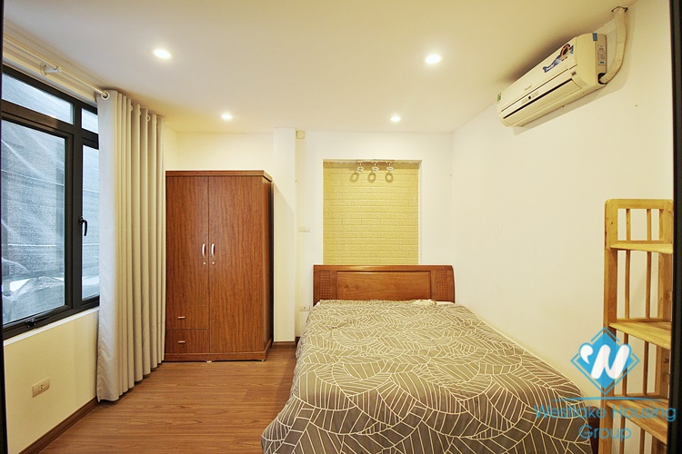 A furnished one bedroom apartment for rent in Tu Hoa st, Tay Ho