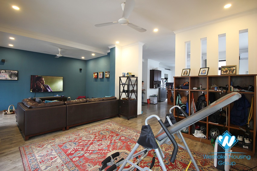 A bright and spacious 3 bedroom villa in Ciputra for rent 
