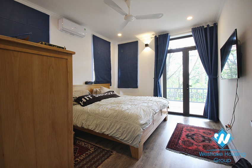 A bright and spacious 3 bedroom villa in Ciputra for rent 