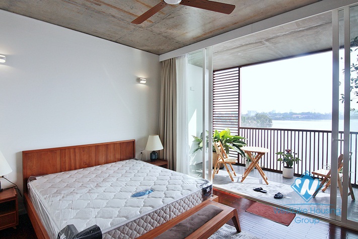 Stunning lake view apartment with 2 bedrooms for rent inTay Ho District