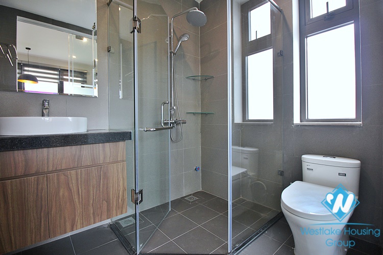 A brand new and bright studio for rent in Dang Thai Mai st, Tay Ho, Ha Noi