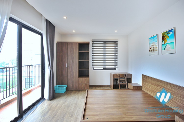A brand new and bright studio for rent in Dang Thai Mai st, Tay Ho, Ha Noi