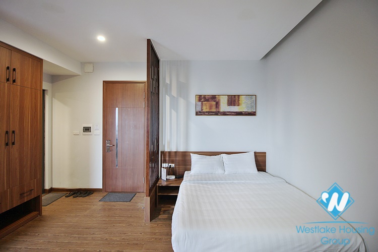 A brightly studio for rent in Au Co street, Tay Ho, Ha Noi