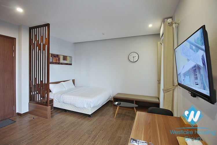 A brightly studio for rent in Au Co street, Tay Ho, Ha Noi