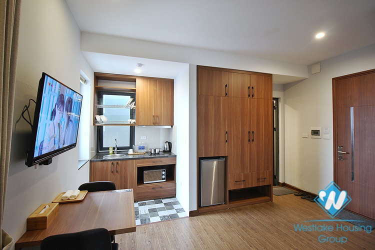 A brightly studio for rent in Au Co street, Tay Ho, Ha Noi