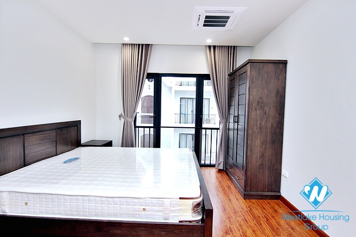Bright studio for rent on Dang Thai Mai, Tay Ho