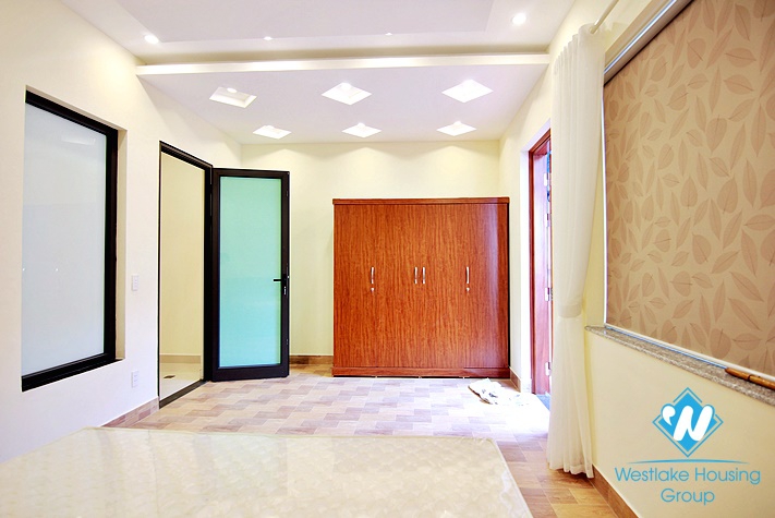 Cheap spacious one bedroom apartment for lease on Au Co street, Tay Ho, Hanoi