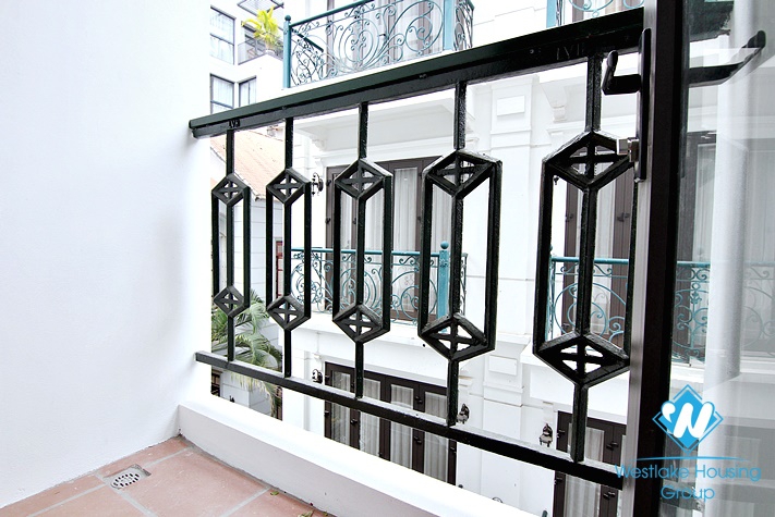 Modern two bedroom apartment for rent on Tu Hoa street