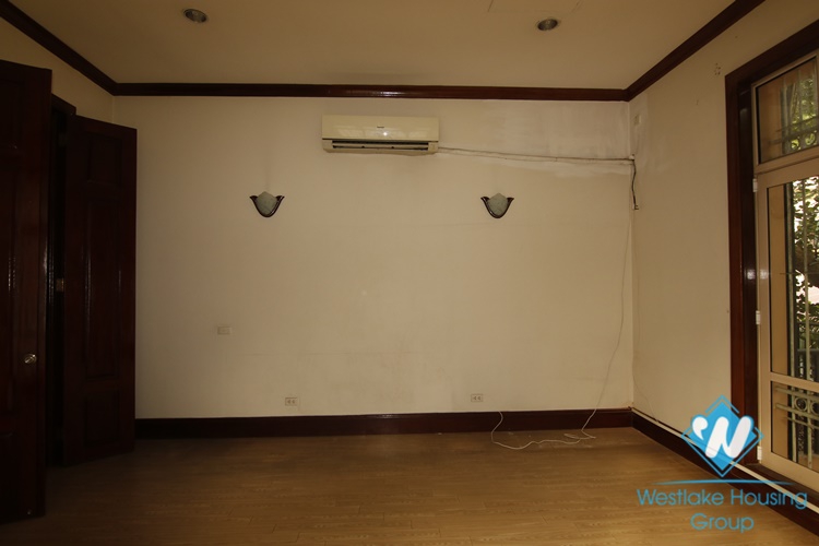 Spacious unfurnished house for rent in Le Hong Phong, Ba Dinh, Ha Noi