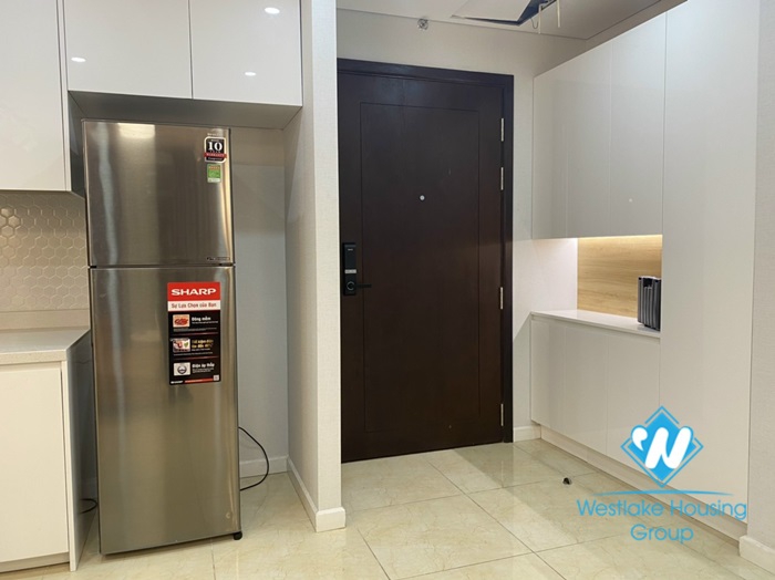 A furnished apartment with 2 bedrooms for rent in D'Capital, Cau Giay District