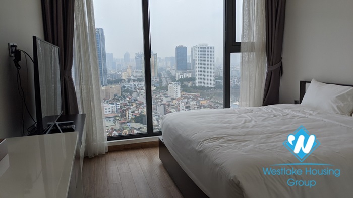 A blissful 2 bedroom apartment for rent in Vinhomes Metropolis, Ba Dinh