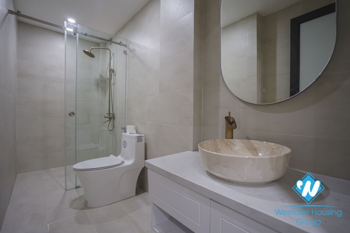 A brand new and beautiful 1 bedroom apartment for rent in Ba dinh, Hanoi