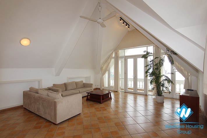 Top floor-breaking view 1+ beroom apartment for rent on Xuan Dieu street