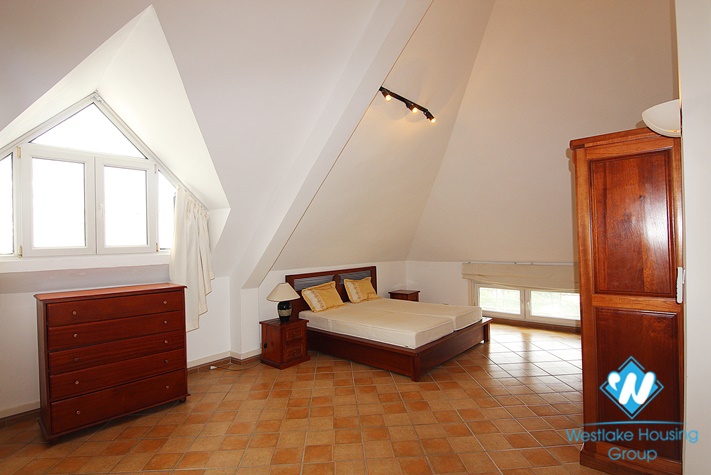 Top floor-breaking view 1+ beroom apartment for rent on Xuan Dieu street