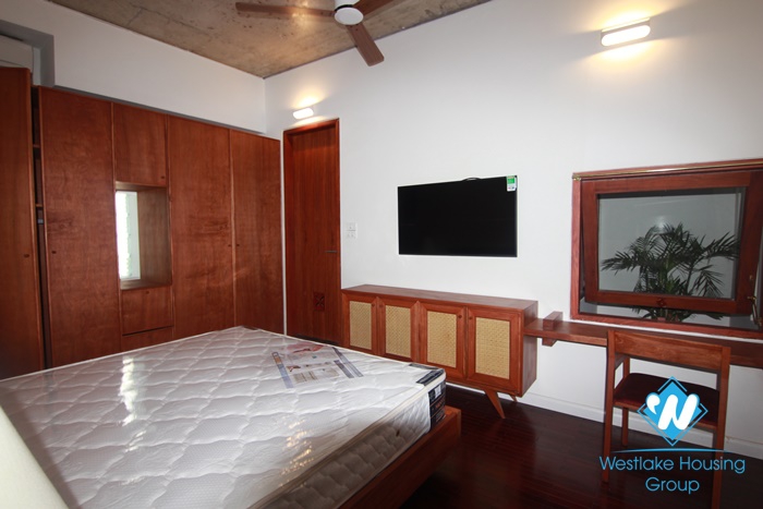 High quality 2 bedroom apartment with lake view for rent in Tay Ho, Ha Noi