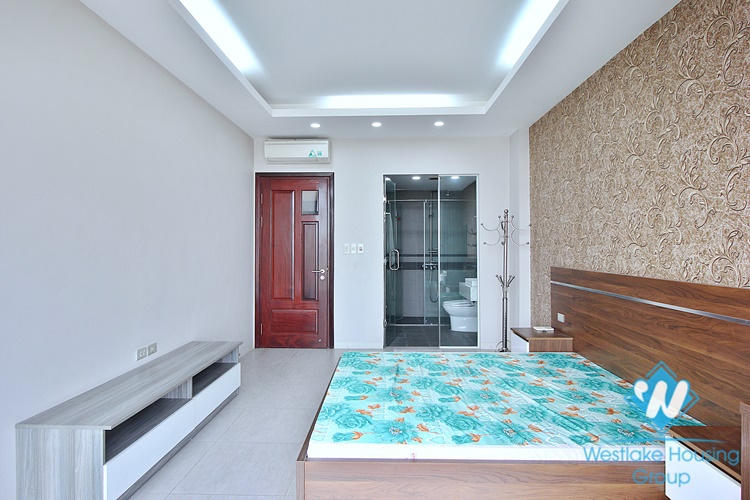 High floor 2 bedrooms apartment for rent in Trinh Cong Son, Tay Ho