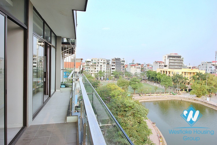 High floor 2 bedrooms apartment for rent in Trinh Cong Son, Tay Ho