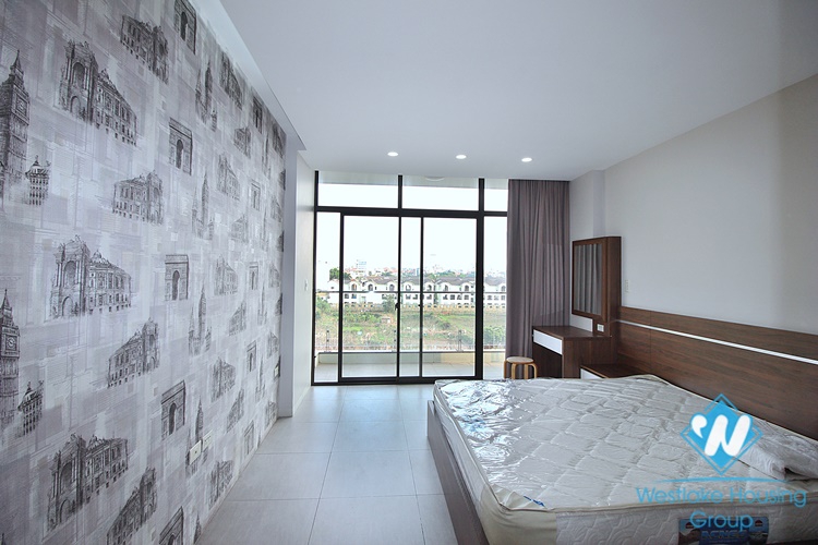 High floor 2 bedrooms apartment for rent in Trinh Cong Son, Tay Ho
