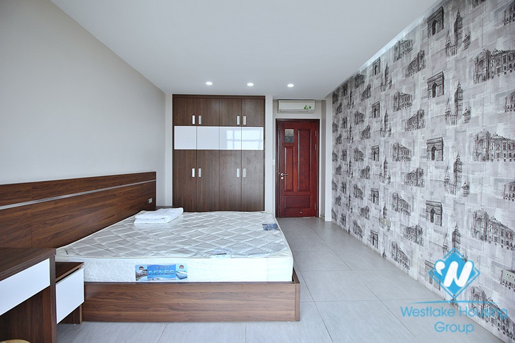 High floor 2 bedrooms apartment for rent in Trinh Cong Son, Tay Ho