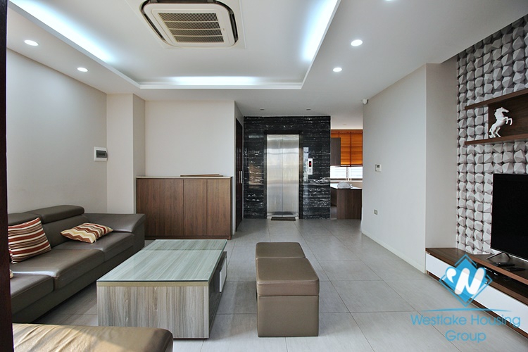 High floor 2 bedrooms apartment for rent in Trinh Cong Son, Tay Ho