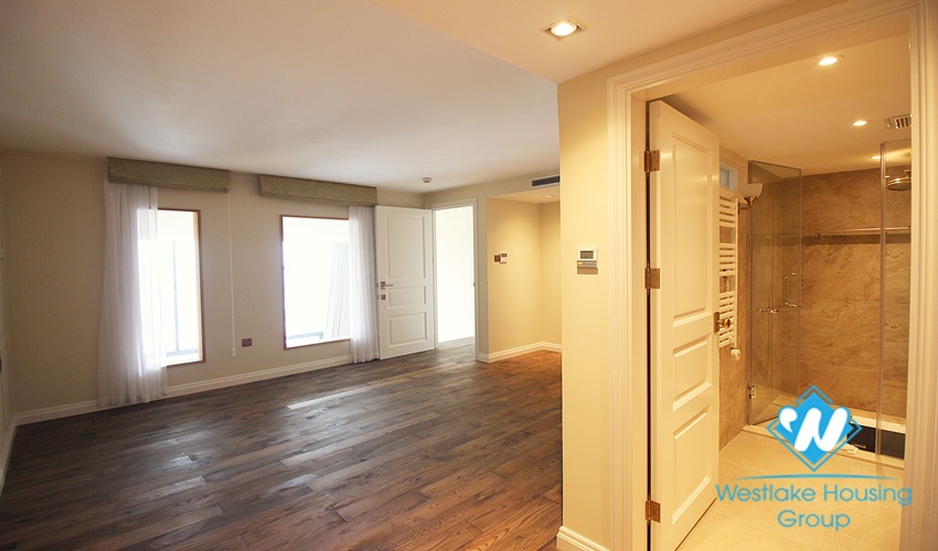 A colourful and contemporarily decorated apartment in Pentstudio Tay Ho for rent