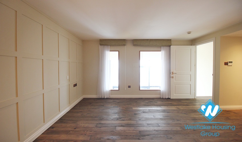 A colourful and contemporarily decorated apartment in Pentstudio Tay Ho for rent