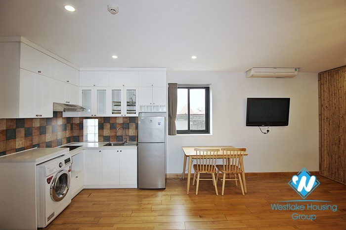 Nice 1 bedroom apartment  with lakeview for rent in Au Co st, Tay Ho area.