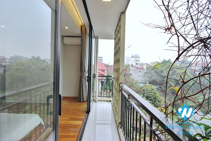 Nice 1 bedroom apartment  with lakeview for rent in Au Co st, Tay Ho area.
