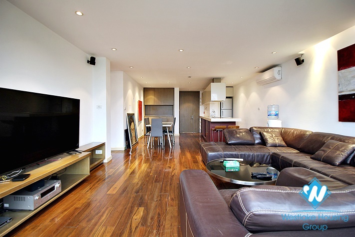 Spacious one bedroom apartment for rent on Tay Ho street