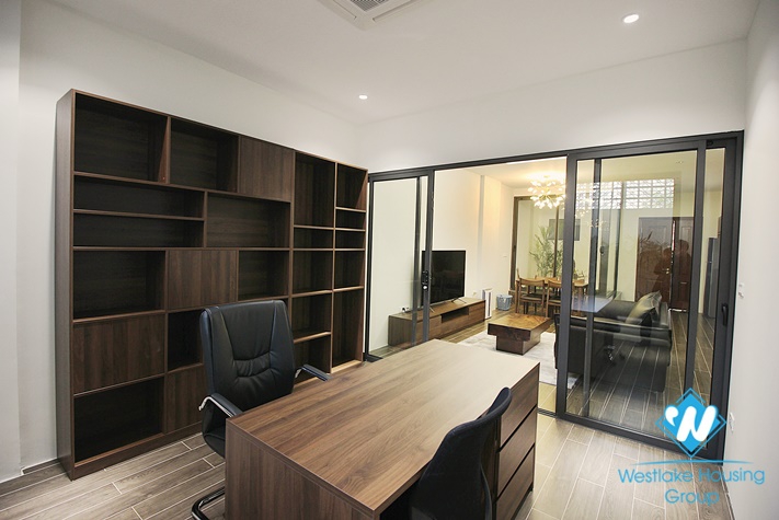  A new high quality  apartment on the ground floor for rent on Au Co, Tay ho