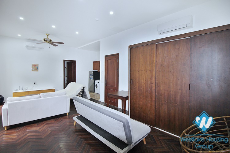 One bedroom with big yard for rent in Tay Ho area