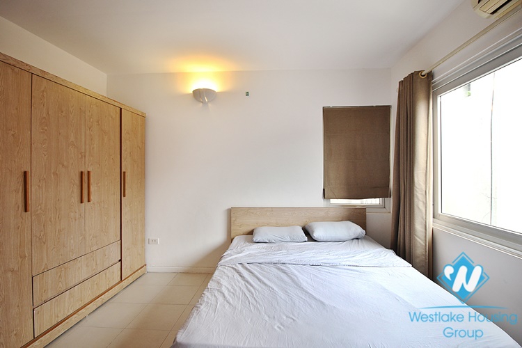 Lake view 02 bedrooms apartment in Au Co st, Tay Ho, Hanoi 