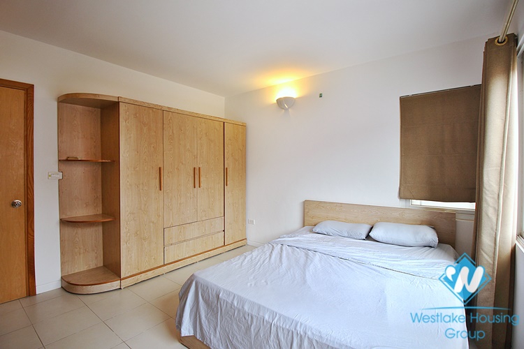 Lake view 02 bedrooms apartment in Au Co st, Tay Ho, Hanoi 