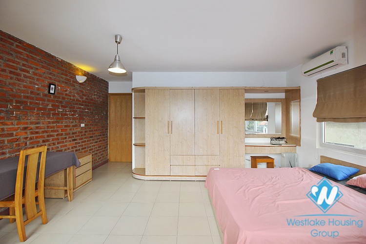 Lake view 02 bedrooms apartment in Au Co st, Tay Ho, Hanoi 