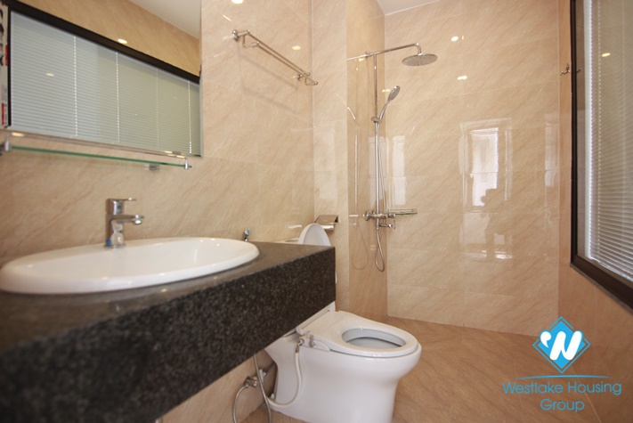  A new Beautiful studio for rent in Xuan Dieu, Tay Ho