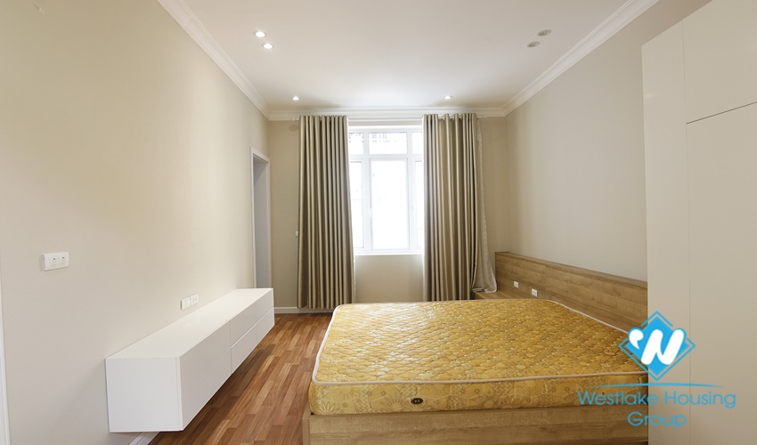 A massive 5 bedroom corner house in Ciputra T Block for rent