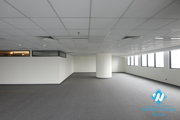 A nice office space for rent in Cau giay, Hanoi