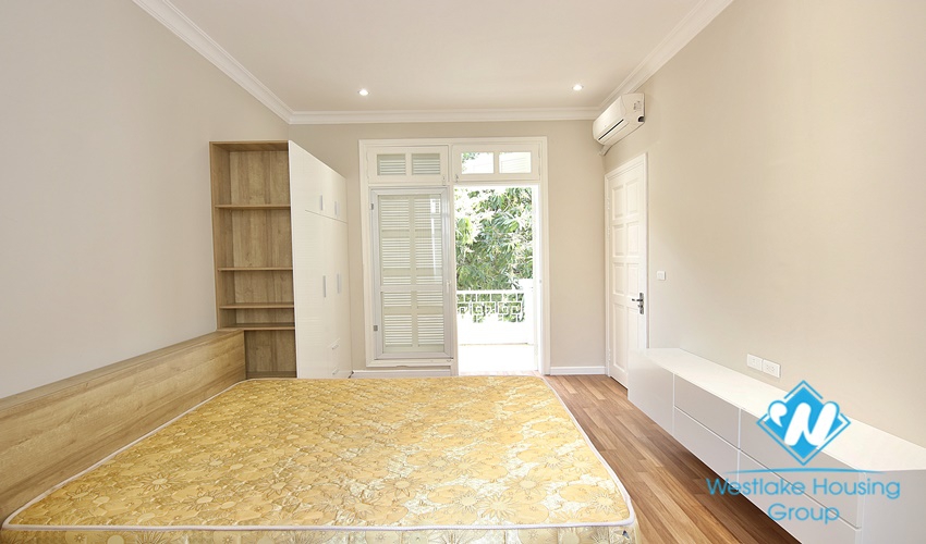 A massive 5 bedroom corner house in Ciputra T Block for rent