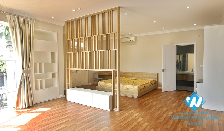 A massive 5 bedroom corner house in Ciputra T Block for rent