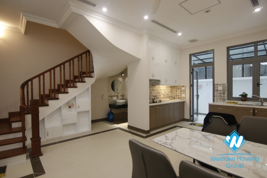 Newly completed four-bedroom townhouse for rent in Vinhome Harmony