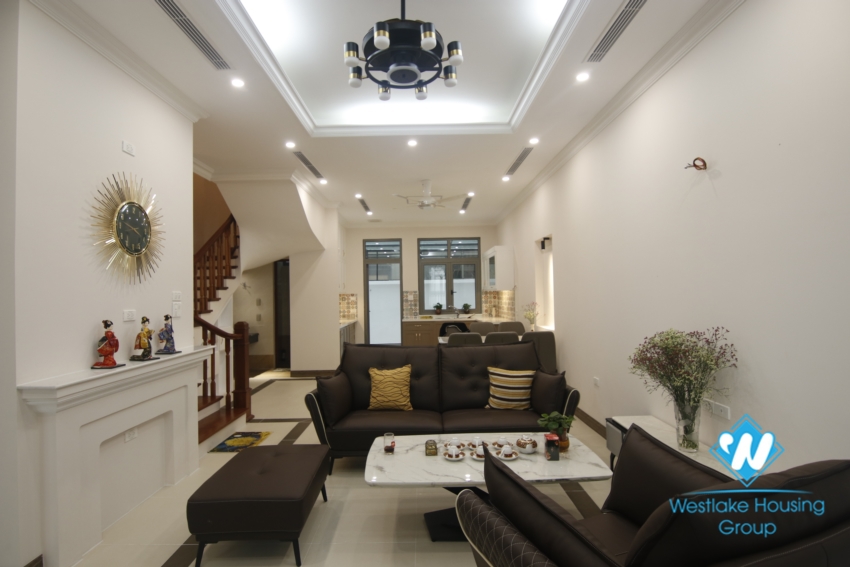 Newly completed four-bedroom townhouse for rent in Vinhome Harmony