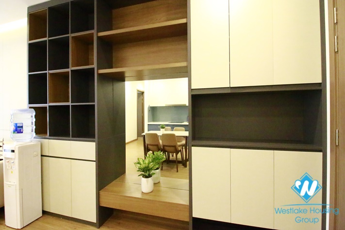 A charming and modern  high floor  apartment in Vinhome Metropolis Tower, Ba Dinh, Hanoi