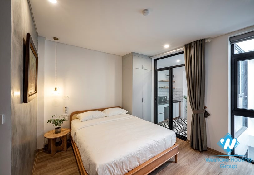 Studio apartment for rent in Hoan Kiem district.