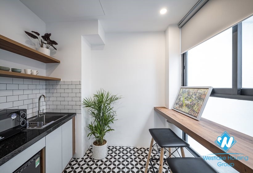 Studio apartment for rent in Hoan Kiem district.