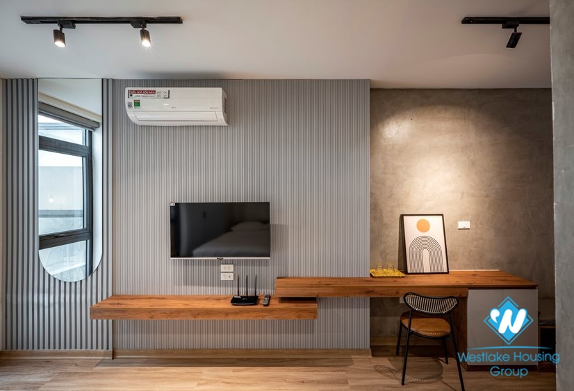 Studio apartment for rent in Hoan Kiem district.