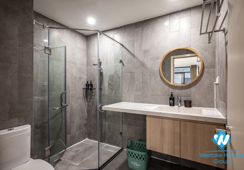 Studio apartment for rent in Hoan Kiem district.