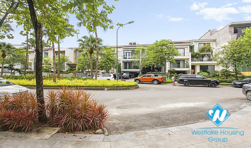 Five Star villa in Ciputra - A masterpice with high quality furniture villa 